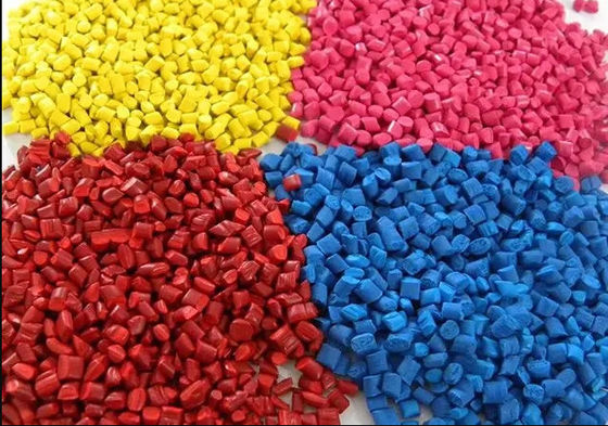 123-94-4 أحادي ستيارات الجلسرين المقطر DMG95 كعامل تشتت Masterbatch
